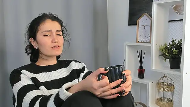 GilmaFaurot online show from 11-29-25, 02:42