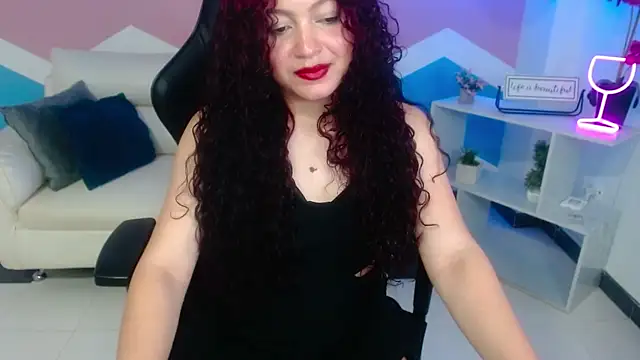 zahira1 online show from 01-05-26, 05:27