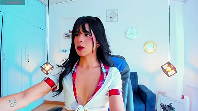 Hot Darliing online show from 12-01-25, 01:27