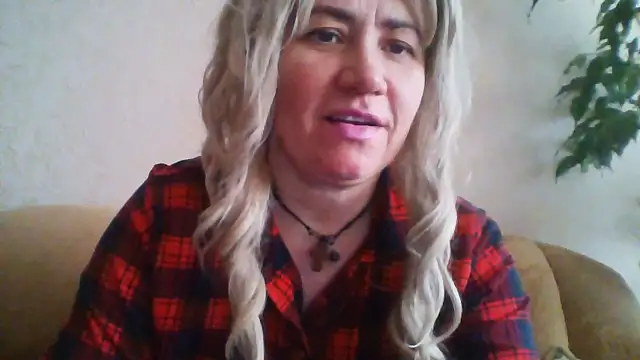 ClaireShannon online show from 01-15-26, 01:16