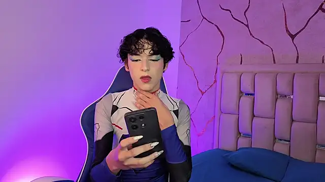 SthepanodiMonaco online show from 03-06-26, 03:14