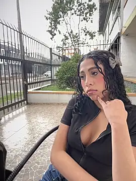 MiaScott Pink online show from 01-15-26, 09:29