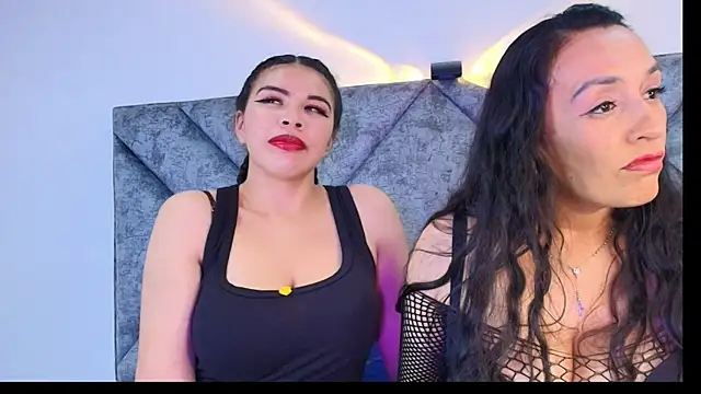 Nahomi rous777 online show from 11-28-25, 07:49