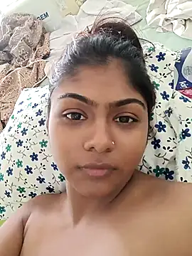 Snapshot of Cute_diya023 chatting on 04-19-26, 02:44 Cute diya023 online show from 04-19-26, 02:44