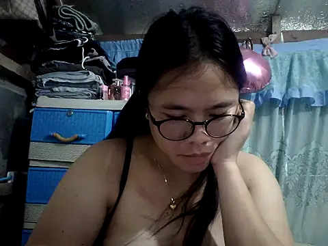 Snapshot of xxdreamgirl69 chatting on 05-27-26, 01:57 xxdreamgirl69 online show from 05-27-26, 01:57