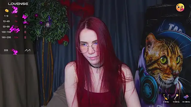 Emily Kente online show from 12-14-25, 12:49