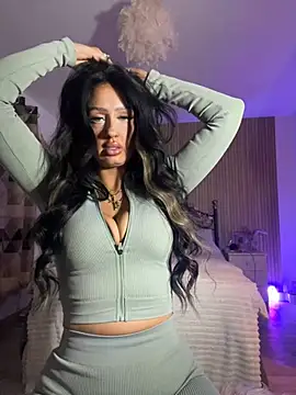 Snapshot of Lolaxox_ chatting on 01-09-26, 06:10 Lolaxox online show from 01-09-26, 06:10