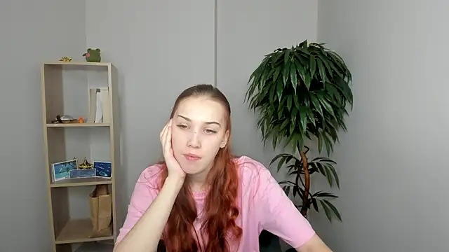 ElizaHunkins online show from 12-01-25, 08:08