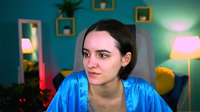 KateWillows online show from 02-15-26, 04:53