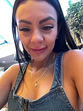 SofhiaTaylor online show from 02-12-26, 07:53