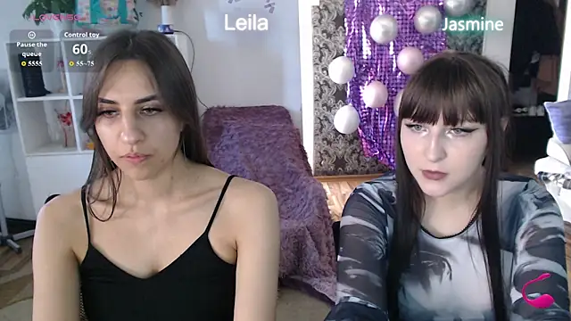 JasmineAdamss online show from 06-19-26, 08:07