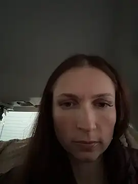 ZaraHill online show from 12-15-25, 02:49