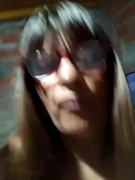 Snapshot of SsarayySan chatting on 11-29-25, 04:15 SsarayySan online show from 11-29-25, 04:15