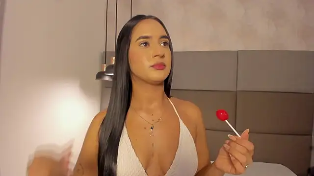 Emily luve online show from 01-08-26, 02:30