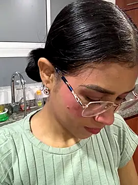 AnitaDuque online show from 12-14-25, 12:49