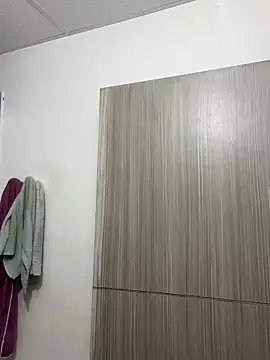 laia williamss online show from 12-17-25, 12:44