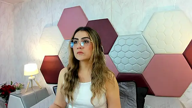 AriaRous online show from 02-28-26, 03:24