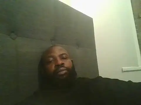 Snapshot of smartfuck777 chatting on 12-19-25, 01:12 smartfuck777 online show from 12-19-25, 01:12