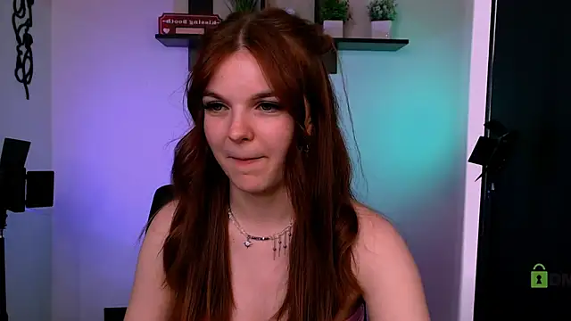 Snapshot of mikameovv chatting on 07-14-26, 07:08 mikameovv online show from 07-14-26, 07:08