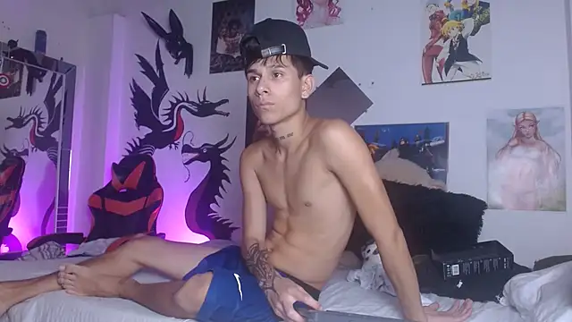 Snapshot of Jake_beach_ chatting on 05-15-26, 12:06 Jake beach online show from 05-15-26, 12:06
