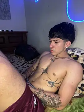 Snapshot of wil_hot chatting on 05-25-26, 04:02 wil hot online show from 05-25-26, 04:02