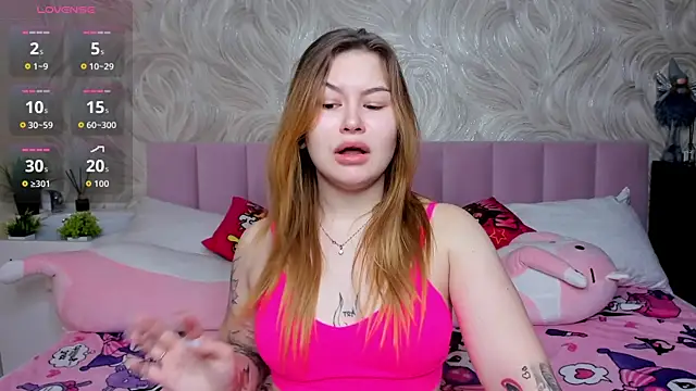 MilanaXHoney online show from 12-14-25, 01:00