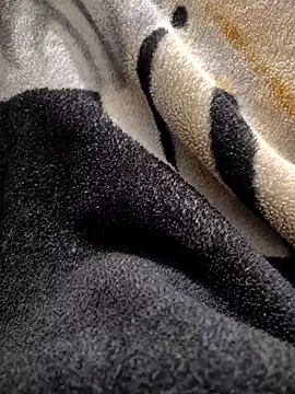 TwinklyBasket897 online show from 12-14-25, 04:34