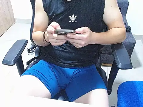 Liam jones10 online show from 11-29-25, 07:00