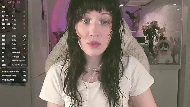 MePretty online show from 03-17-25, 08:40