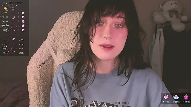 MePretty online show from 11-22-25, 01:54