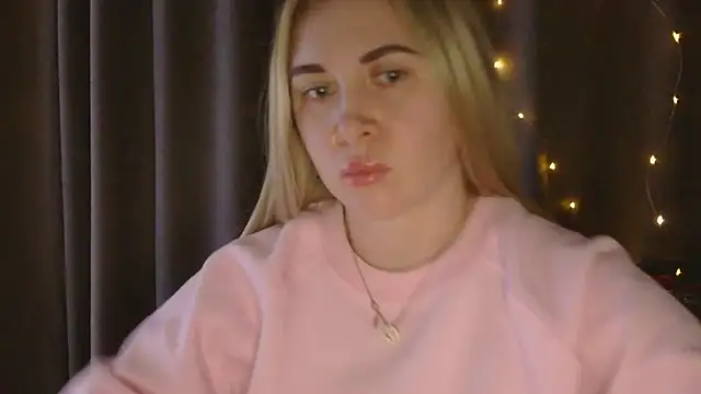 Snapshot of Nika_Diva chatting on 01-11-26, 04:23 Nika Diva online show from 01-11-26, 04:23