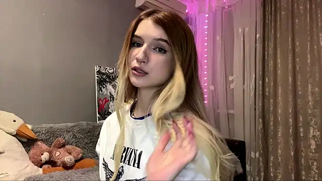 VikkiWittel online show from 11-29-25, 06:44