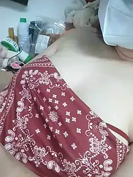 miniiceyya online show from 06-19-26, 04:22