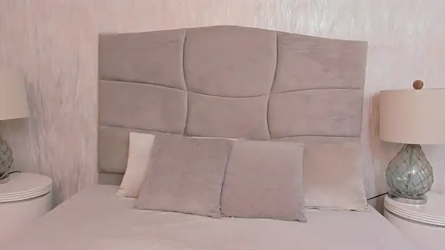 Naomii BDSM online show from 12-22-25, 11:40