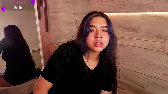 Mylarossi online show from 04-17-26, 03:26