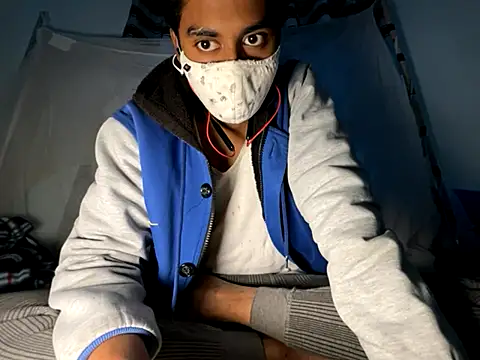 hunterboy2001 online show from 12-03-25, 09:29