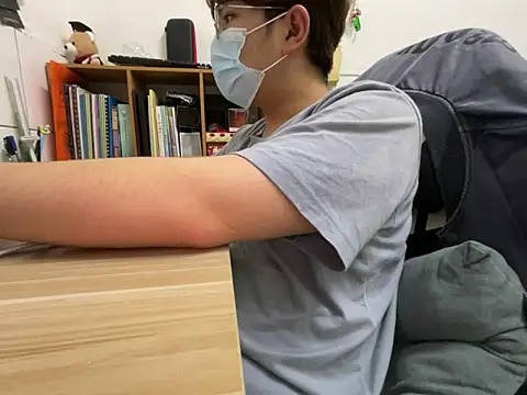 hiiiizzzz online show from 02-21-26, 04:19