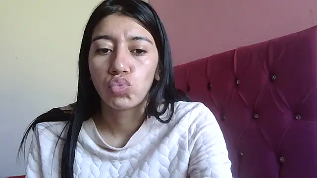 TaylorLove- online show from 12-16-25, 01:05