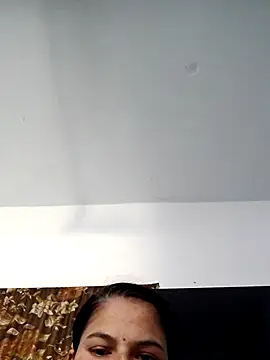 RADHIKA-1143 online show from 12-17-25, 09:15