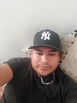 Snapshot of LoveTJ664 chatting on 12-21-25, 10:28 LoveTJ664 online show from 12-21-25, 10:28