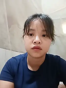 Snapshot of Pretty-haert chatting on 07-14-26, 02:05 Pretty-haert online show from 07-14-26, 02:05