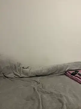 Snapshot of BellaRosex_x chatting on 02-13-26, 03:30 BellaRosex x online show from 02-13-26, 03:30