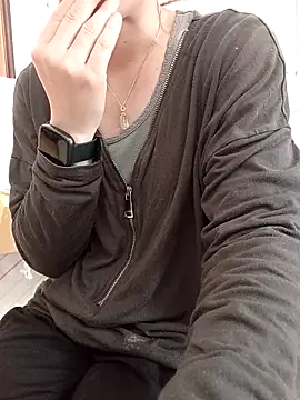 gatitachula93 online show from 04-15-26, 12:23