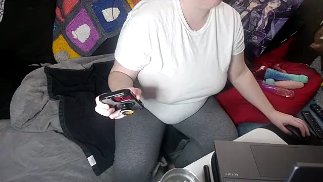 SugarTsunami online show from 04-19-26, 01:38