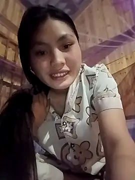 Snapshot of Hilary-123 chatting on 05-11-26, 02:45 Hilary-123 online show from 05-11-26, 02:45