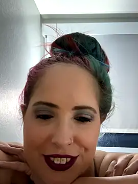 IconicBaddie online show from 12-01-25, 08:30