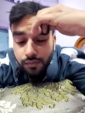 Snapshot of AlphaAura460 chatting on 12-21-25, 10:33 AlphaAura460 online show from 12-21-25, 10:33