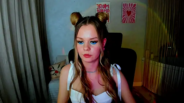 MidnighteAura online show from 03-01-26, 07:38