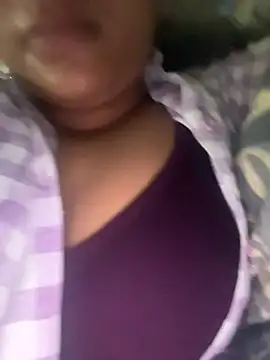Snapshot of poojababydoll chatting on 07-27-26, 08:32 poojababydoll online show from 07-27-26, 08:32