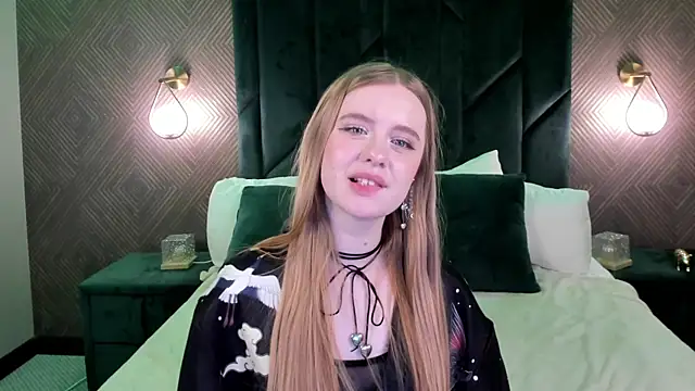 Victori Fox online show from 12-05-25, 04:10